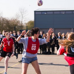 StaffNetballSportsRelief 170316 009