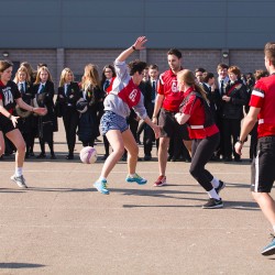 StaffNetballSportsRelief 170316 031