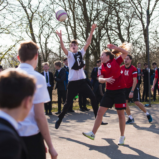 StaffNetballSportsRelief 170316 048