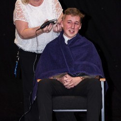 CharityHeadShave160317 013